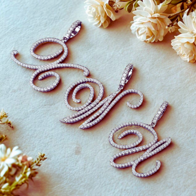 Aera Cursive Initial Letter Necklace Polair™