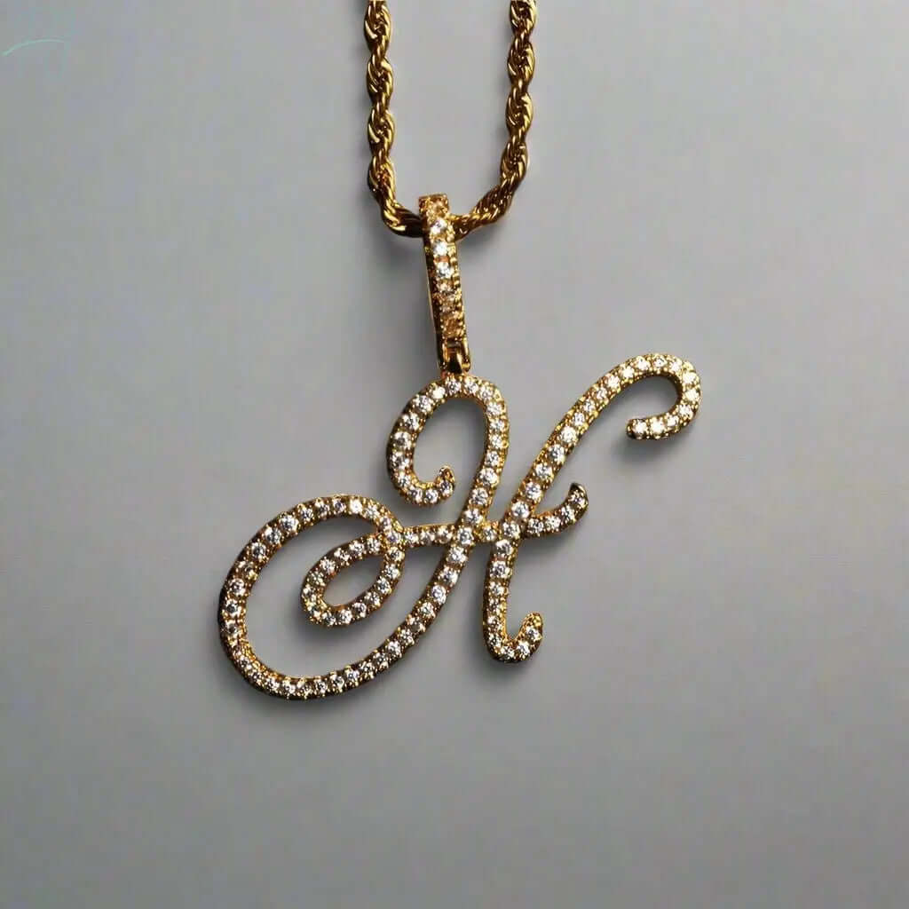 Aera Cursive Initial Letter Necklace Polair™