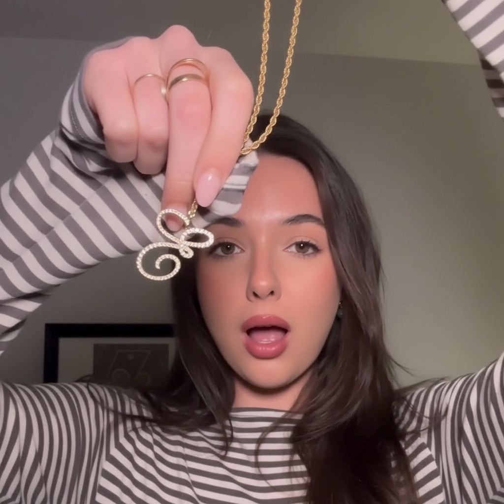 Aera Cursive Initial Letter Necklace Polair™